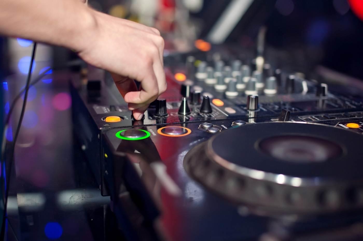imagen dj galeria